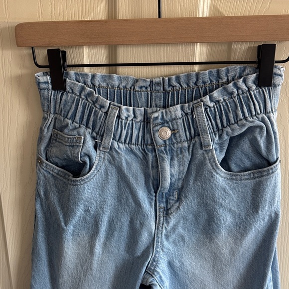 Cat & Jack Light Blue Kids Jeans - Picture 2 of 4